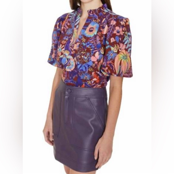 NWOT Marie Oliver Women's Plus Size M Peacock Floral Ambrose Top Short Sleeve - Picture 1 of 8